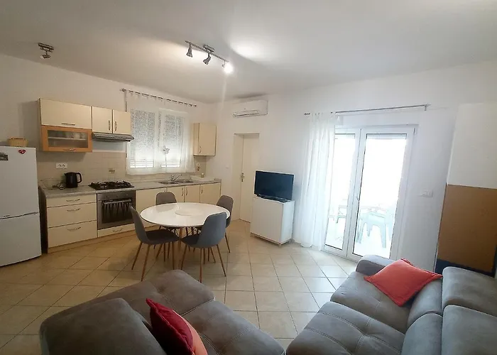 With Parking Space Bilo, - 12868 Appartement Primošten